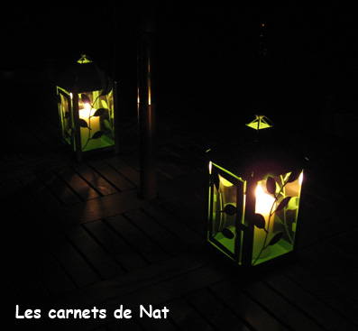 Petites cuillères sur plateau tournant.-4